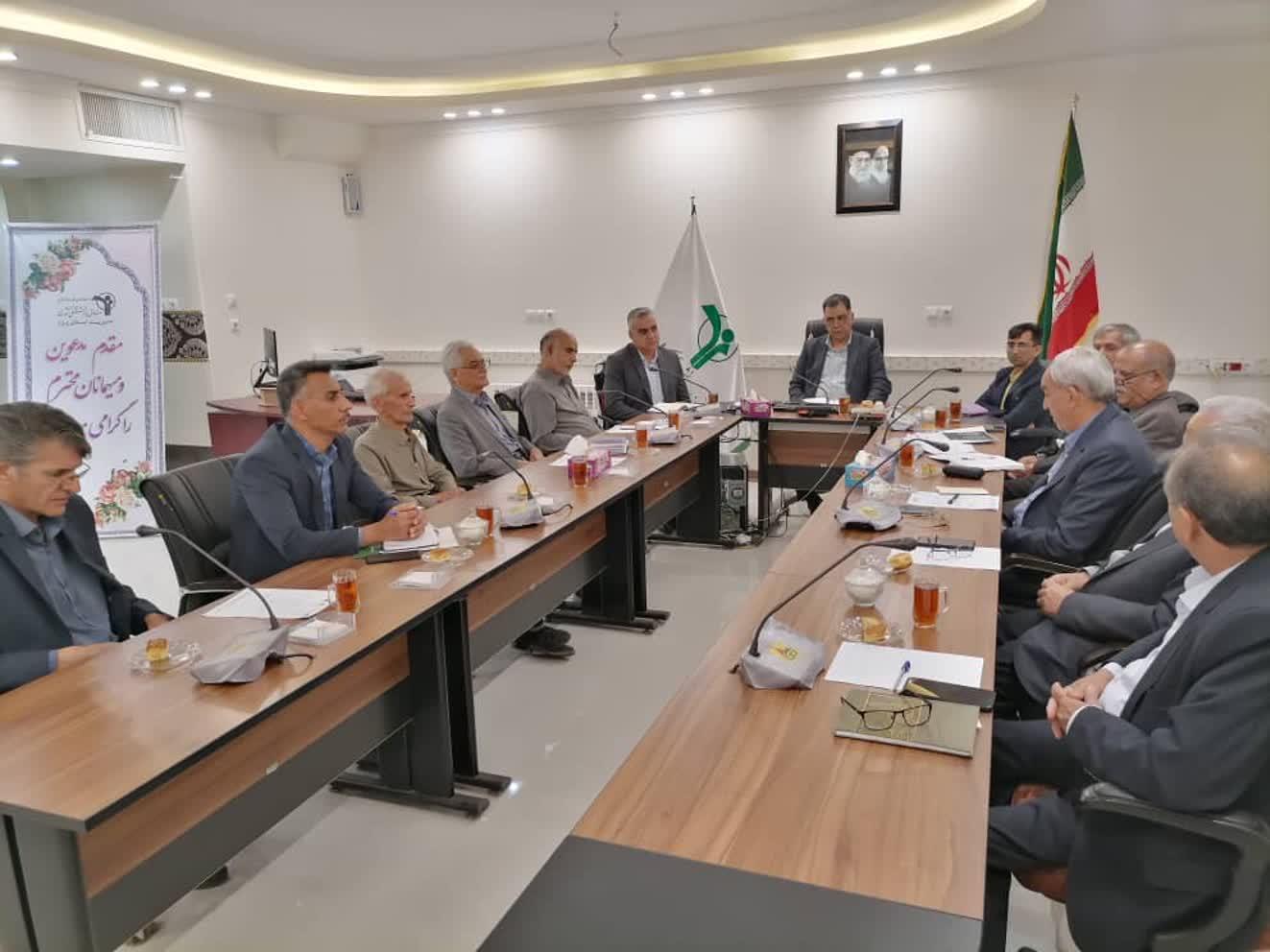 برگزاری جلسه هم‌اندیشی مدیریت استان یزد برای بهبود خدمات بیمه تکمیلی بازنشستگان کشوری